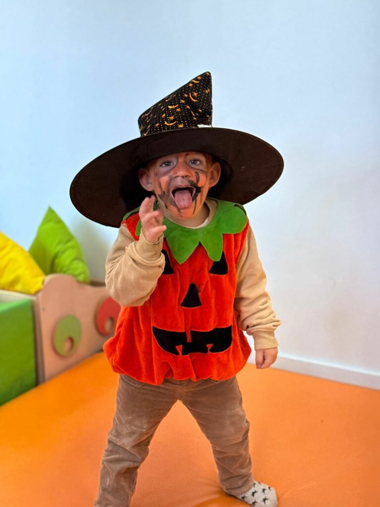 SMILE - Halloween 25 - 9